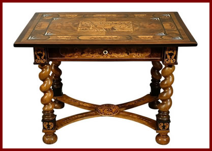 Table en marqueterie Augsbourg ou Innsbruck XVIIe si&egrave;cle